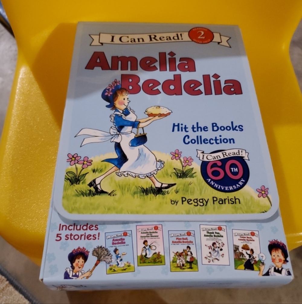 Lot of 5 Amelia Bedelia Reader Books in Cover ... Stage 2 Reading With Help